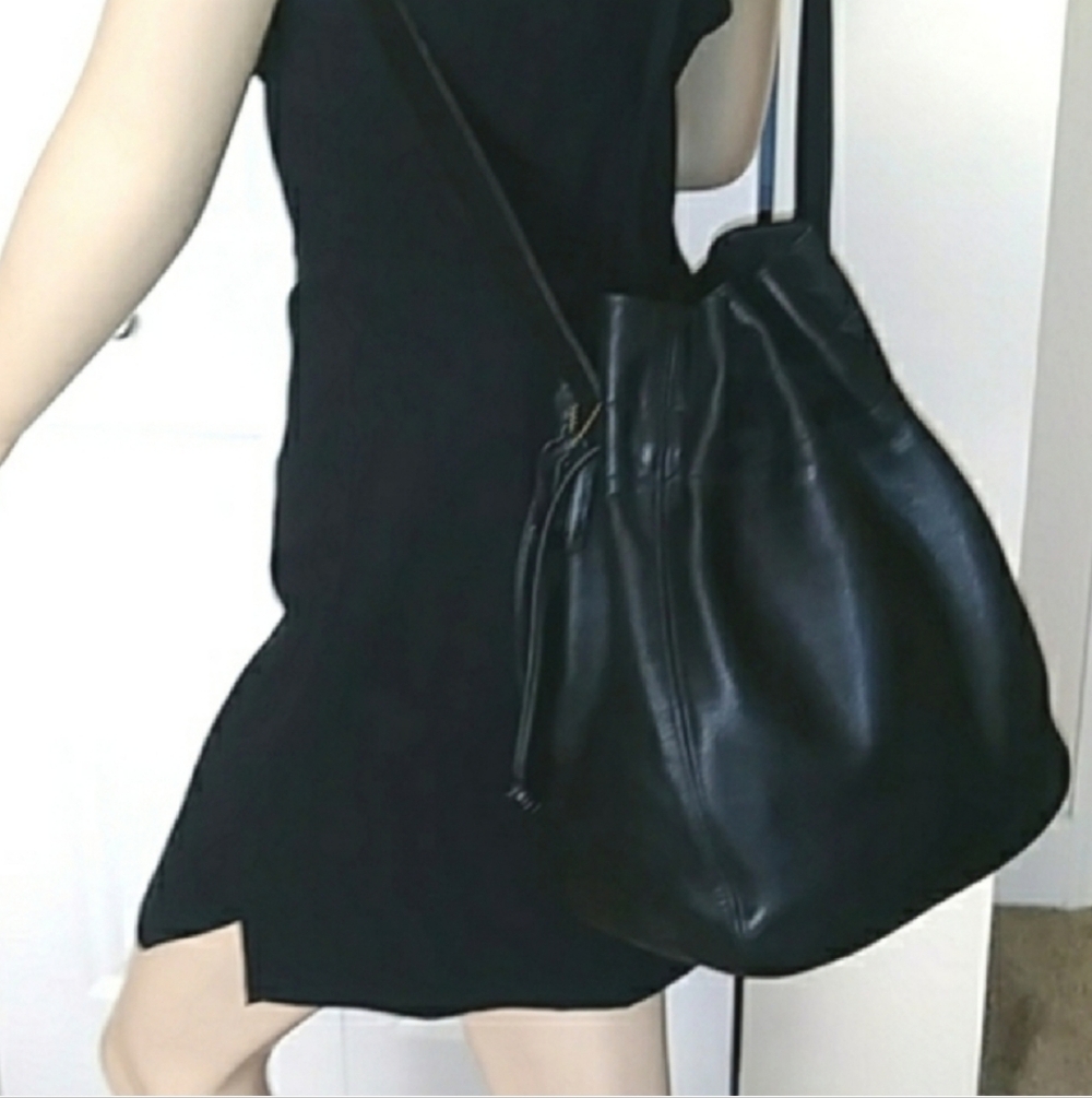 VINTAGE COACH DELANCY Black Leather Drawstring Bag